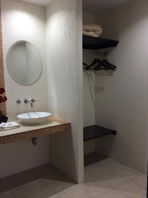 Hotel La Media Luna Inn Huejutla de Reyes Zimmer foto